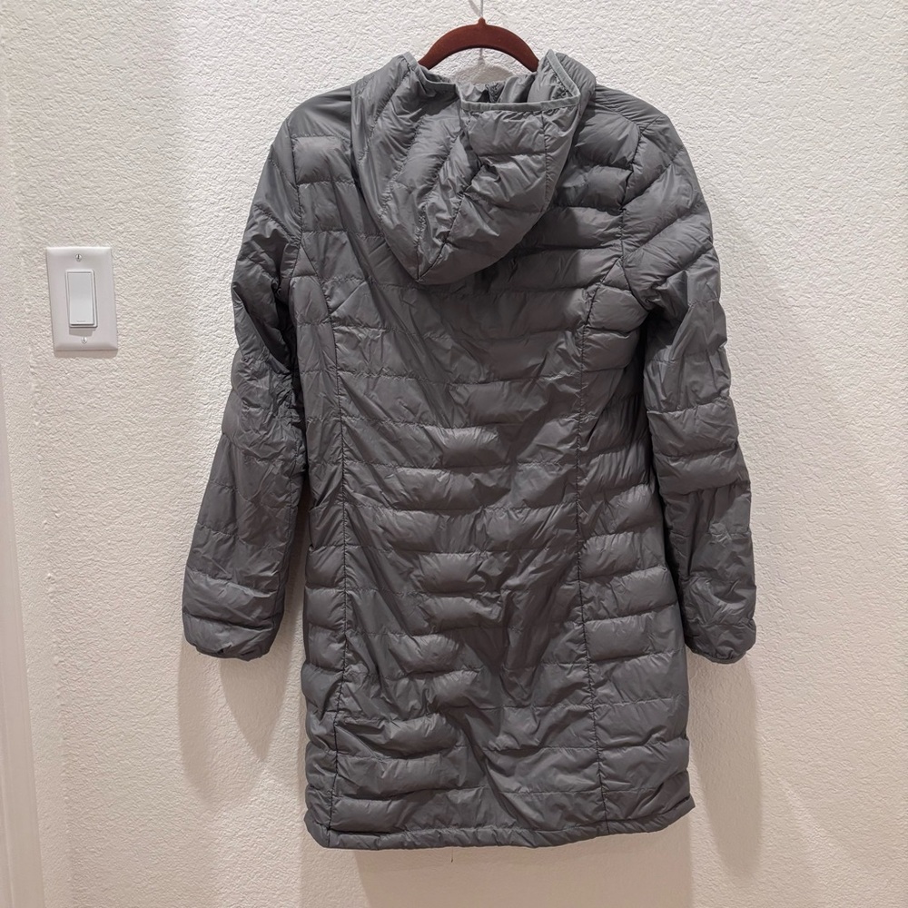 Quince lightweight down packable long puffer jack… - image 7